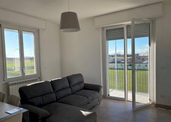 Salone - Trilocale via Ticino, 19, Bereguardo - foto 2