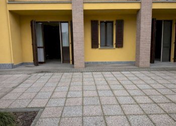 Giardino - Bilocale viale Europa, Zeccone - foto 1