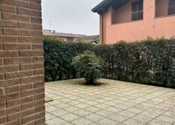 Giardino - Bilocale viale Europa, Zeccone - foto 4