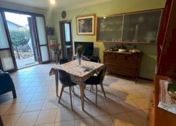 Soggiorno - Bilocale viale Europa, Zeccone - foto 9