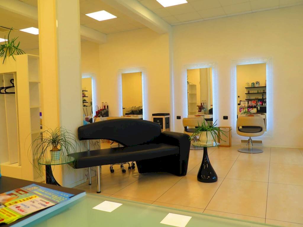 Ufficio - Parrucchieri Uomo - Donna viale Antonio Fratti, 4, Parma - foto 1