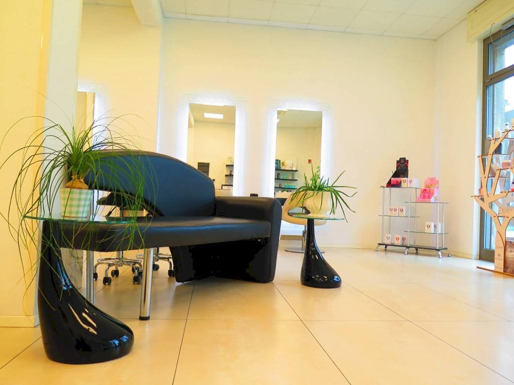 Interno non residenziale - Parrucchieri Uomo - Donna viale Antonio Fratti, 4, Parma - foto 3