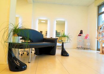 Interno non residenziale - Parrucchieri Uomo - Donna viale Antonio Fratti, 4, Parma - foto 3