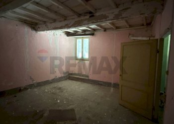 Stanza vuota - Appartamento Via Del Poggetto
 
7/9, Castiglione in Teverina - foto 16