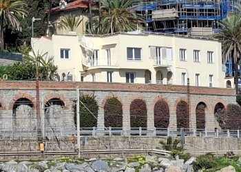 Zona - Trilocale via Charles Garnier, 54, Bordighera - foto 1