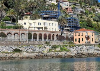 Zona - Trilocale via Charles Garnier, 54, Bordighera - foto 2