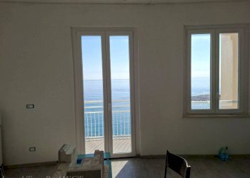 Stanza non arredata - Quadrilocale via Charles Garnier, 54, Bordighera - foto 10