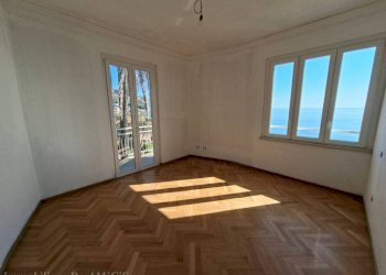 Camera da letto - Quadrilocale via Charles Garnier, 54, Bordighera - foto 17