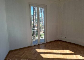 Camera da letto - Quadrilocale via Charles Garnier, 54, Bordighera - foto 19