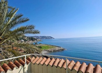 Vista - Quadrilocale via Charles Garnier, 54, Bordighera - foto 37