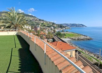 Vista - Quadrilocale via Charles Garnier, 54, Bordighera - foto 39