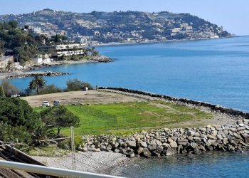 Vista - Quadrilocale via Charles Garnier, 54, Bordighera - foto 49