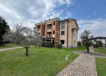 Giardino - Trilocale via per Fornaci, 45, Fagnano Olona - foto 32