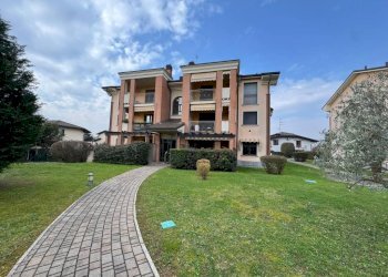 Giardino - Trilocale via per Fornaci, 45, Fagnano Olona - foto 33