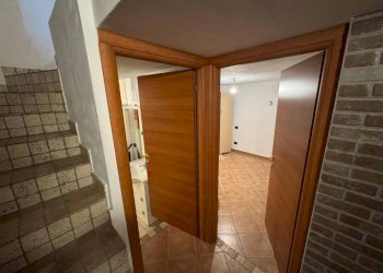 Disimpegno - Independent house via Vittorio Veneto, 8, Caronno Varesino - photo 8