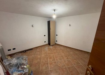 Box auto - Independent house via Vittorio Veneto, 8, Caronno Varesino - photo 12