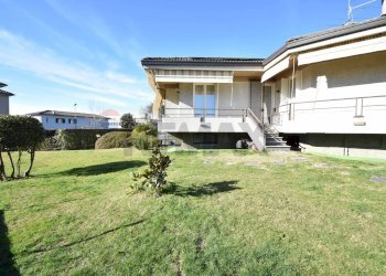 Casa all\'aperto - Villa Via Cesare Pevase
 
10, Varallo Pombia - foto 5