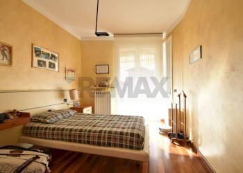 Camera / camera da letto - Villa Via Cesare Pevase
 
10, Varallo Pombia - foto 15