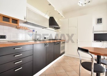 Cucina - Villa Via Cesare Pevase
 
10, Varallo Pombia - foto 25