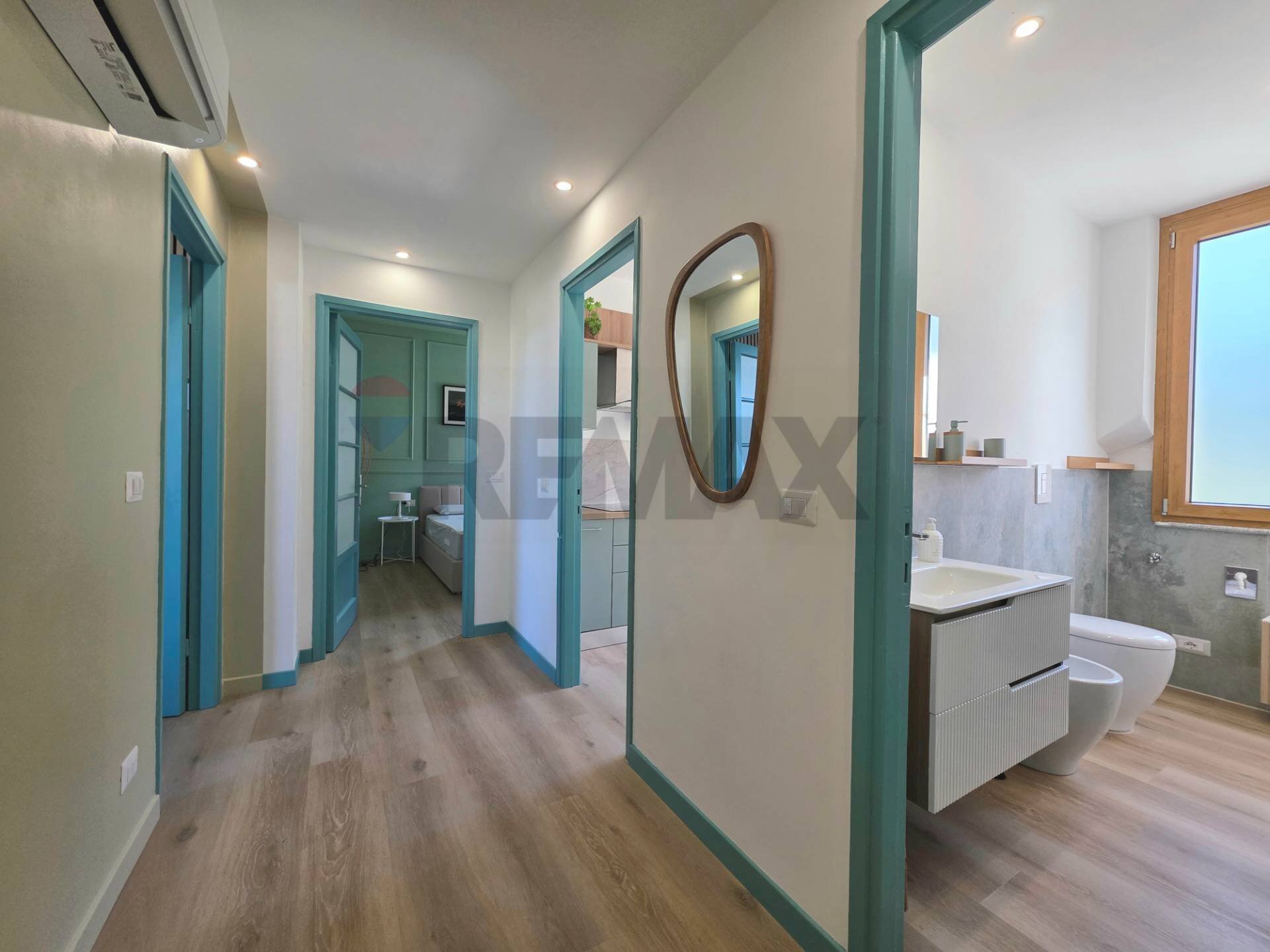 Hall / corridoio - Two-room apartment Via Opifici
 
58, Lesa - photo 1