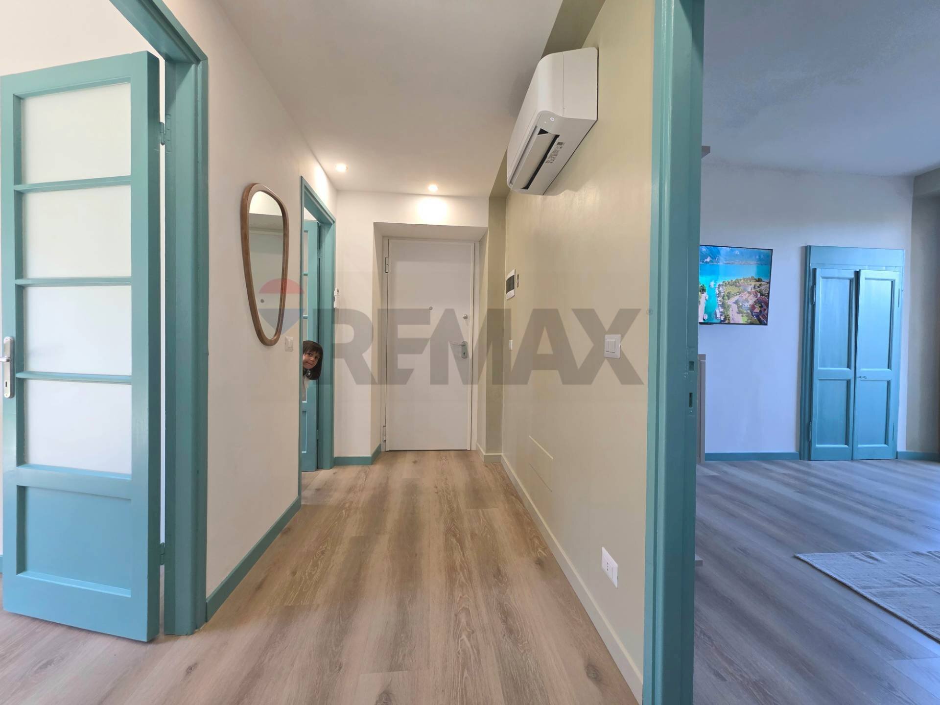 Hall / corridoio - Two-room apartment Via Opifici
 
58, Lesa - photo 2