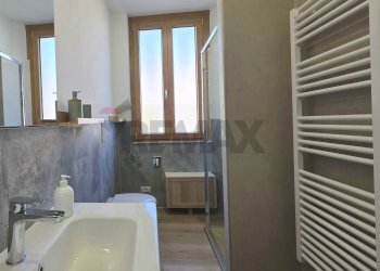 Bagno - Two-room apartment Via Opifici
 
58, Lesa - photo 14