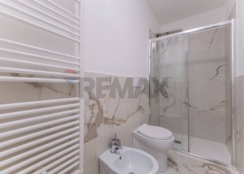 Bagno - Trilocale via papa giovanni XXII
 
21, Nerviano - foto 13