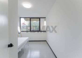 Stanza vuota - Trilocale via papa giovanni XXII
 
21, Nerviano - foto 19