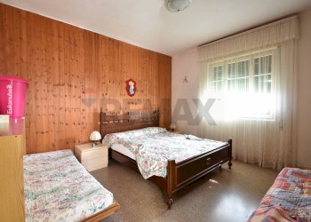 Camera / camera da letto - Casa semi indipendente Chiuso del Castello
 
5, Colazza - foto 11