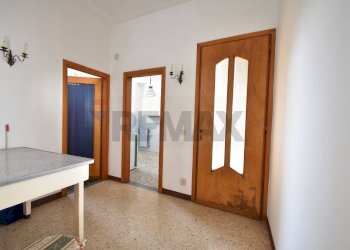 Hall / corridoio - Casa semi indipendente Chiuso del Castello
 
5, Colazza - foto 15