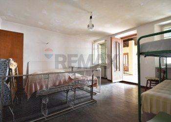 Sala da pranzo - Casa semi indipendente Chiuso del Castello
 
5, Colazza - foto 50