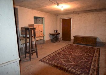 Cantina - Rustico strada Robè Giusta, Mondovì - foto 15