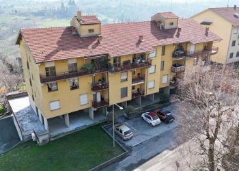 Vista - Appartamento via Giovanni Battista Bertone, 14, Mondovì - foto 1