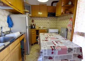 Cucina - Appartamento via Giovanni Battista Bertone, 14, Mondovì - foto 4