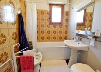 Bagno - Appartamento via Giovanni Battista Bertone, 14, Mondovì - foto 9