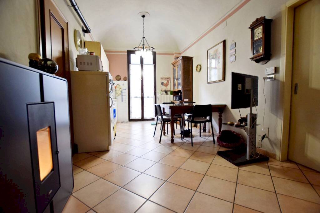 Ingresso - Quadrilocale via Sant'Agostino, 22, Mondovì - foto 2