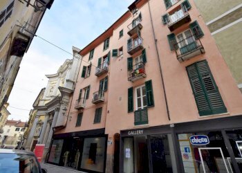 Facciata - Quadrilocale via Sant'Agostino, 22, Mondovì - foto 1