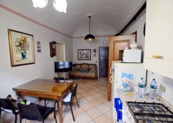 Cucina - Quadrilocale via Sant'Agostino, 22, Mondovì - foto 3