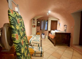 Camera da letto - Quadrilocale via Sant'Agostino, 22, Mondovì - foto 4