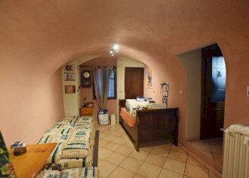 Camera da letto - Quadrilocale via Sant'Agostino, 22, Mondovì - foto 5