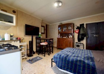 Camera da letto - Quadrilocale via Sant'Agostino, 22, Mondovì - foto 7