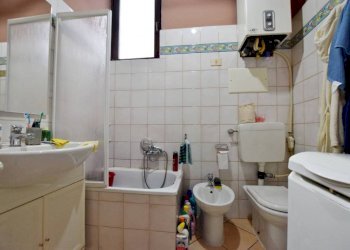 Bagno - Quadrilocale via Sant'Agostino, 22, Mondovì - foto 9