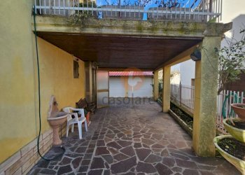 Cortile interno - Terraced Villa Località Carignano, Fano - photo 16
