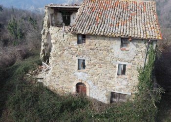 Facciata - Rustico via Valle, Sant'Agata Feltria - foto 8