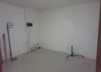 Stanza non arredata - Negozio via dei Muratori, 4, Parma - foto 12