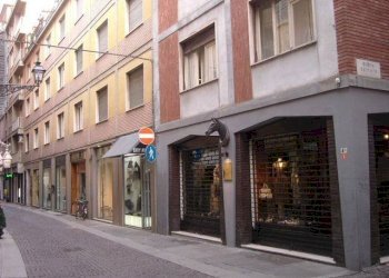 Zona - Three-room apartment Borgo Zaccagni, 3, Parma - photo 1