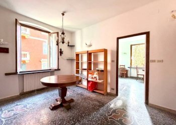 Salone - Trilocale via dei Reggio, Genova (zona Pegli) - foto 2