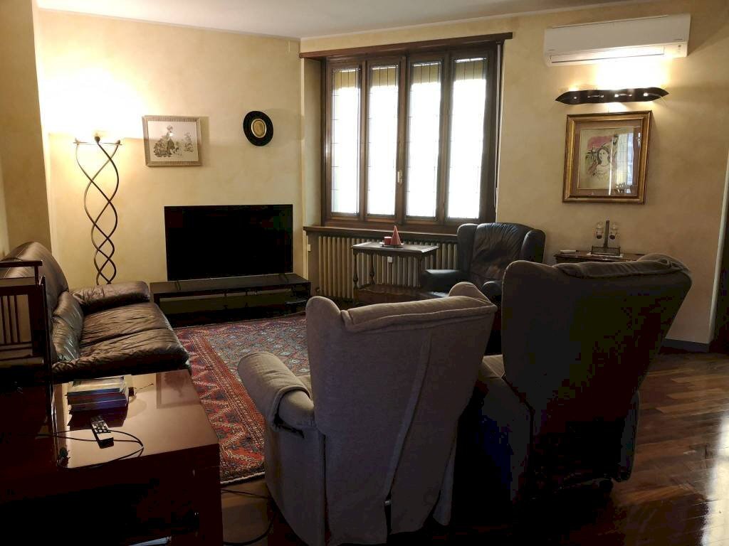 Salone - Quadrilocale via Gubbio, 65, Torino - foto 1