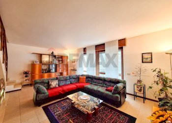 Soggiorno - Terraced Villa Via Trieste
 
45, Cassano Magnago - photo 6