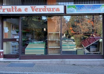 Edificio all\'aperto - Shop piazza madonnina
7, Solbiate Arno - photo 1